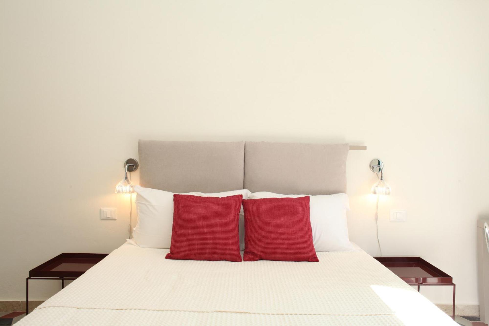 Versomare Room & Suite Valderice Bilik gambar