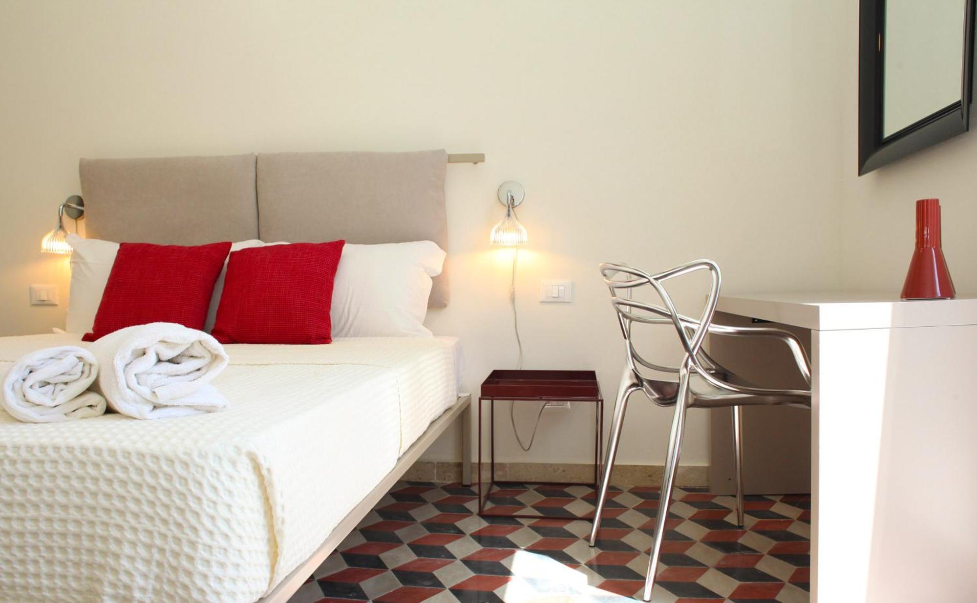 Versomare Room & Suite Valderice Bilik gambar
