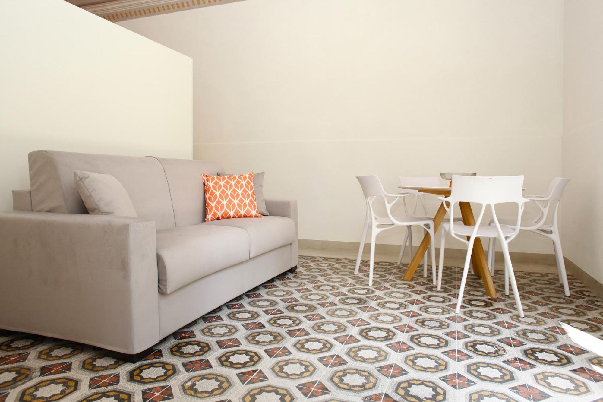 Versomare Room & Suite Valderice Bilik gambar